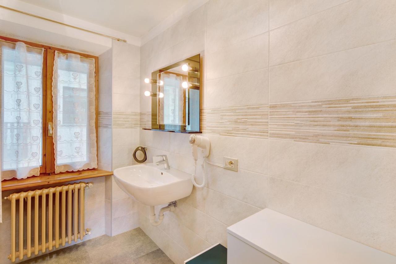 A Due Passi Valdidentro Appartement Isolaccia Buitenkant foto